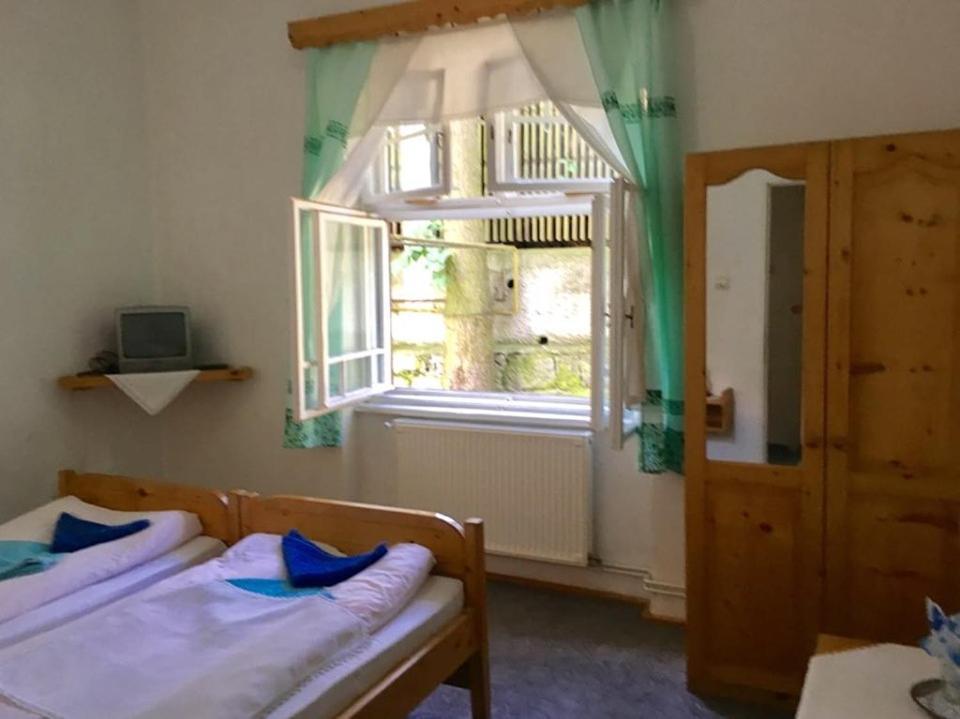 ביילה טושנד Manyi Villa מראה חיצוני תמונה